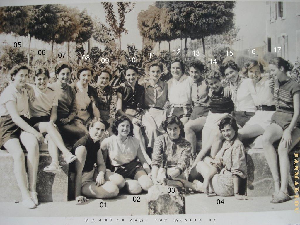 COLO LA PEYROUSE 195X 024 MONITRICE 1953.jpg